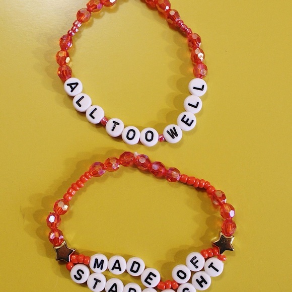 Taylor Swift Red Eras Tour Concert Friendship beaded bracelet 5 pack TV - Picture 4 of 6